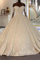 Long Ball Gown Sweetheart Lace Beading Wedding Dress with Sleeves